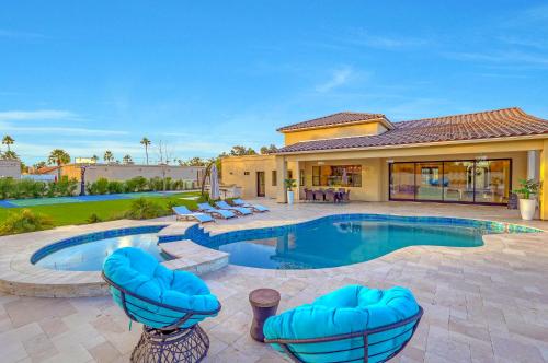 Luxury Scottsdale Retreat, Heated Pool, Spa, Pickleball, Concierge service