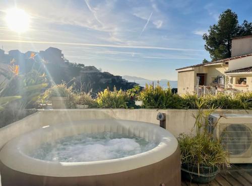 Le Loft de Mel à l'Estaque - atypique & vue mer, Marsella