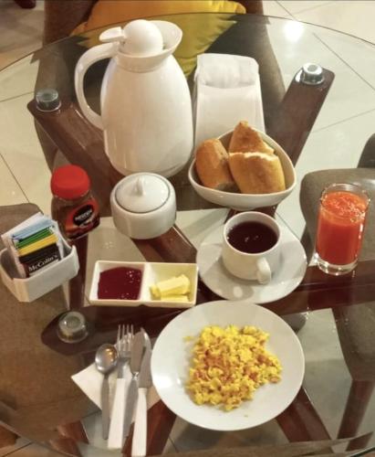 HOTEL SUDAMERICANA INN in 塔克納