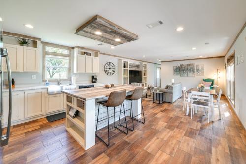 Texas Ranch Retreat Swim On-Site in Хондо (Техас)