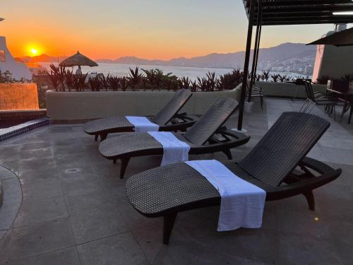 3 Atardeceres, Pet Friendly Vista al Mar en Brisas in Icacos