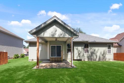 Home Away from Home in 雷鎮