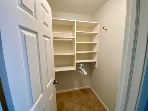 Private Beach Pool Table HUGE views gas grill