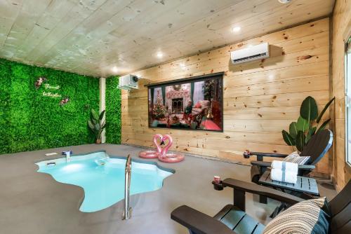 Holiday Special, Pool Projector, Pet Friendly, HotTub, Mins to Wilderness in Sevierville, USA