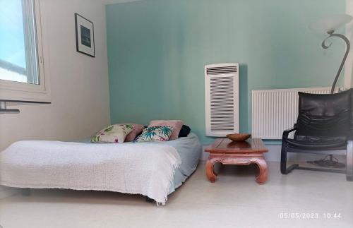 La cahute, studio avec cour extérieure