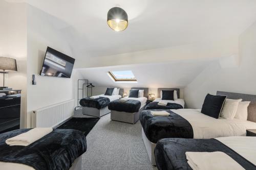 Anfield Cosy Stays - Close to Stadium - Sleeps 14, Liverpool (foto 7)