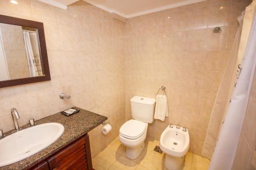 Classic Triple Room image 5