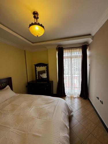 Family apartment Prime location and easy access 1 - image 2