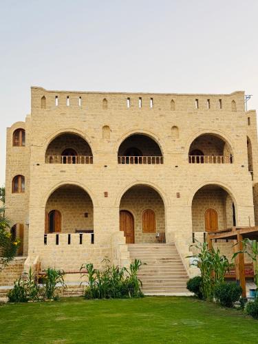 كمبوند قرية تونس