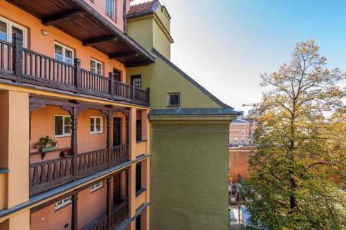 Apartment Castle Square z widokiem na Plac Zamkowy i Zamek Królewski, Varšava (fotografie 3)