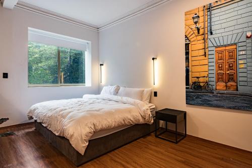 Cibeles apartments by VH