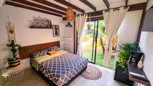 Double Room with Private Bathroom image 9