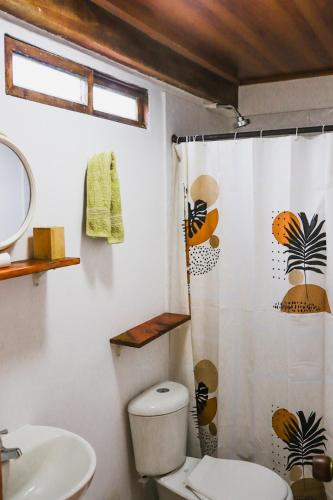 Double Room with Private Bathroom image 8