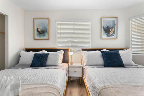 4BR Getaway with Pool and Billiard - image 4