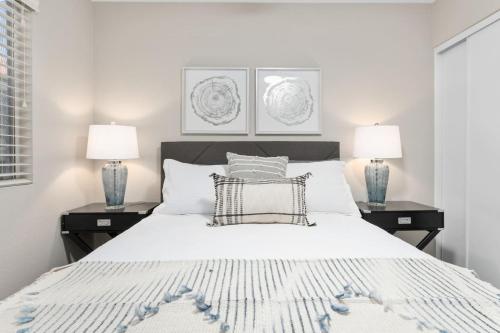 Fantastic 4BR with Pool and Games - image 11
