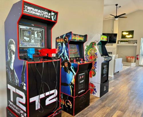 Cozy 5BR with Games and Pool for All, Las Vegas (foto 2)
