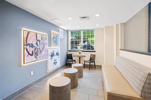 Prime 3 Bedroom Loft Only 25 Mins to Soho NYC