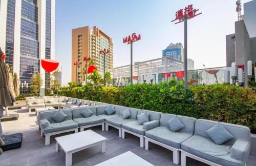 Exterior view, kinda Holiday Homes- Mag 318 Downtown in Dubai