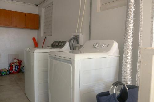 Cozy 4 Guest Apt with Air Conditioning, Free Parking & Wi-Fi in Carolina