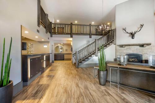 Best Western Plus Kalispell/Glacier Park West Hotel & Suites