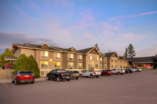 Best Western Plus Kalispell/Glacier Park West Hotel & Suites - image 11