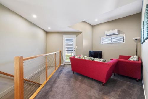 Three-Bedroom Apartment image 8