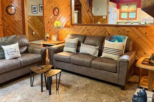 Family Fun Cozy Cabin in Gatlinburg (TN)