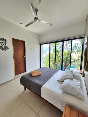 Penthouse Apartment image 10