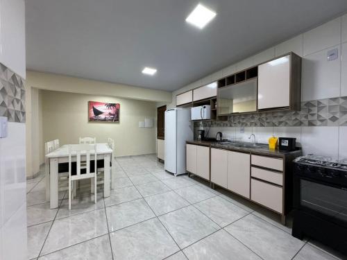 Conforto para 5 hóspedes em Blumenau DP9335 (Conforto para 5 hospedes em Blumenau DP9335) in อิโตวปาวาซิงยา