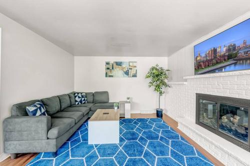 Close to Highmark Stadium and Free Parking in Hamburg, USA