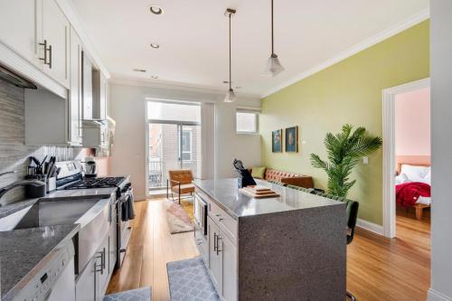 Balcony Gym Sleeps 6