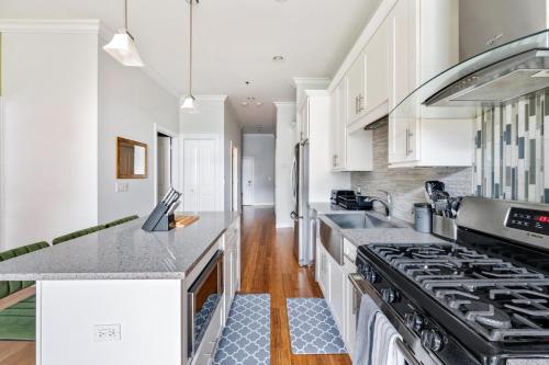 Balcony Gym Sleeps 6