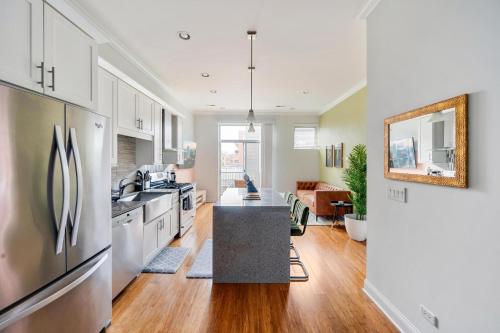 Balcony Gym Sleeps 6