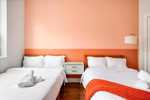 Balcony Gym Sleeps 6