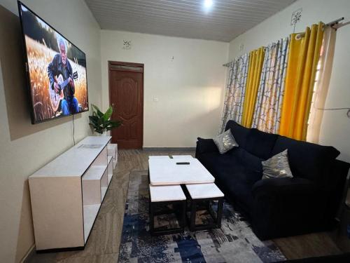 g and m luxe Abode in เนย์รี