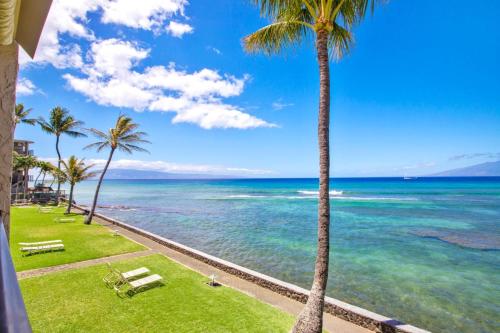 KBM Resorts FREE CAR Lokelani Oceanfront 2-Bedroom Condo Recently Remodeled includes Beach Gear LOK-