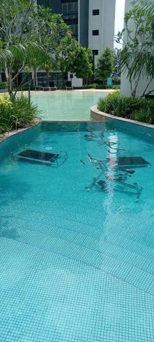 Zawirah guesthouse mayabay splashmania in Bandar Gamuda Cove