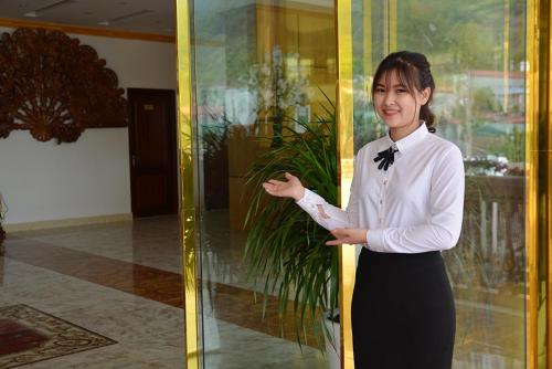 Mạnh Tuân Hotel MC - by BAY LUXURY - image 3
