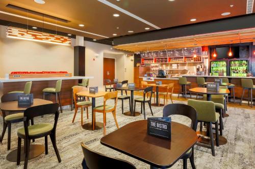 Courtyard by Marriott Dallas Arlington South - image 13