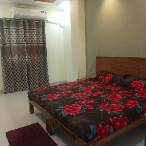 Two-Bedroom House image 5