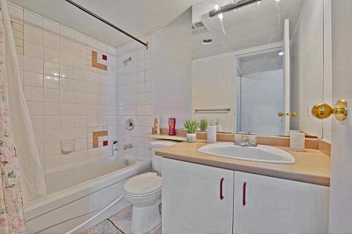 Perfectly Located 2 Bedroom Apartment with Urban Convenience in Vancouver, Canada