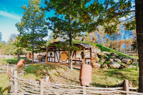 Hobbit house in Tīnūži