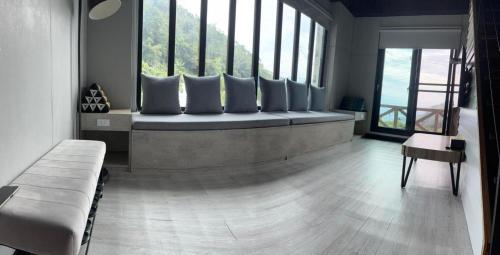 Evi Bnb, Fanlu (foto 4)