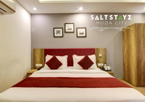 Deluxe Room room in Saltstayz Select - Near Millennium City Centre