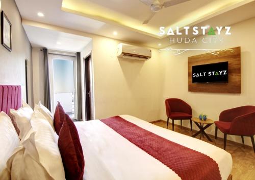 Superior Room With Balcony image 6