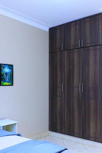 Karibu home easily accessible and spacious. - image 3