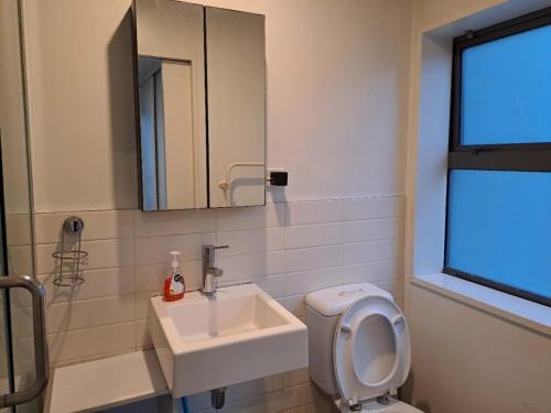 Quiet secure home in CBD, handy close to Downtown Britomart Ferry and Spark Arena, Auckland (zdjęcie 5)