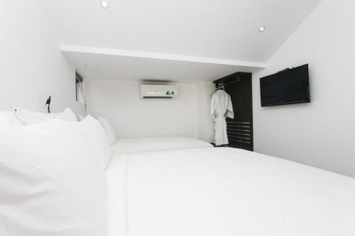 Family Room with Balcony image 10