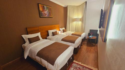 Deluxe rooms in  Nour Al Thuria - image 6