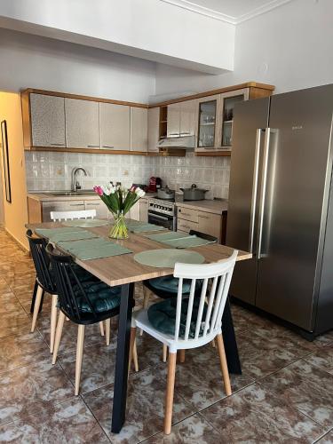 Dimitris Family Apartment